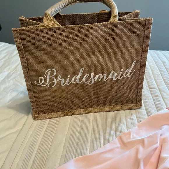 Bridesmaid Bundle - Pink Lace Trim Satin Robe - Picture 4 of 5